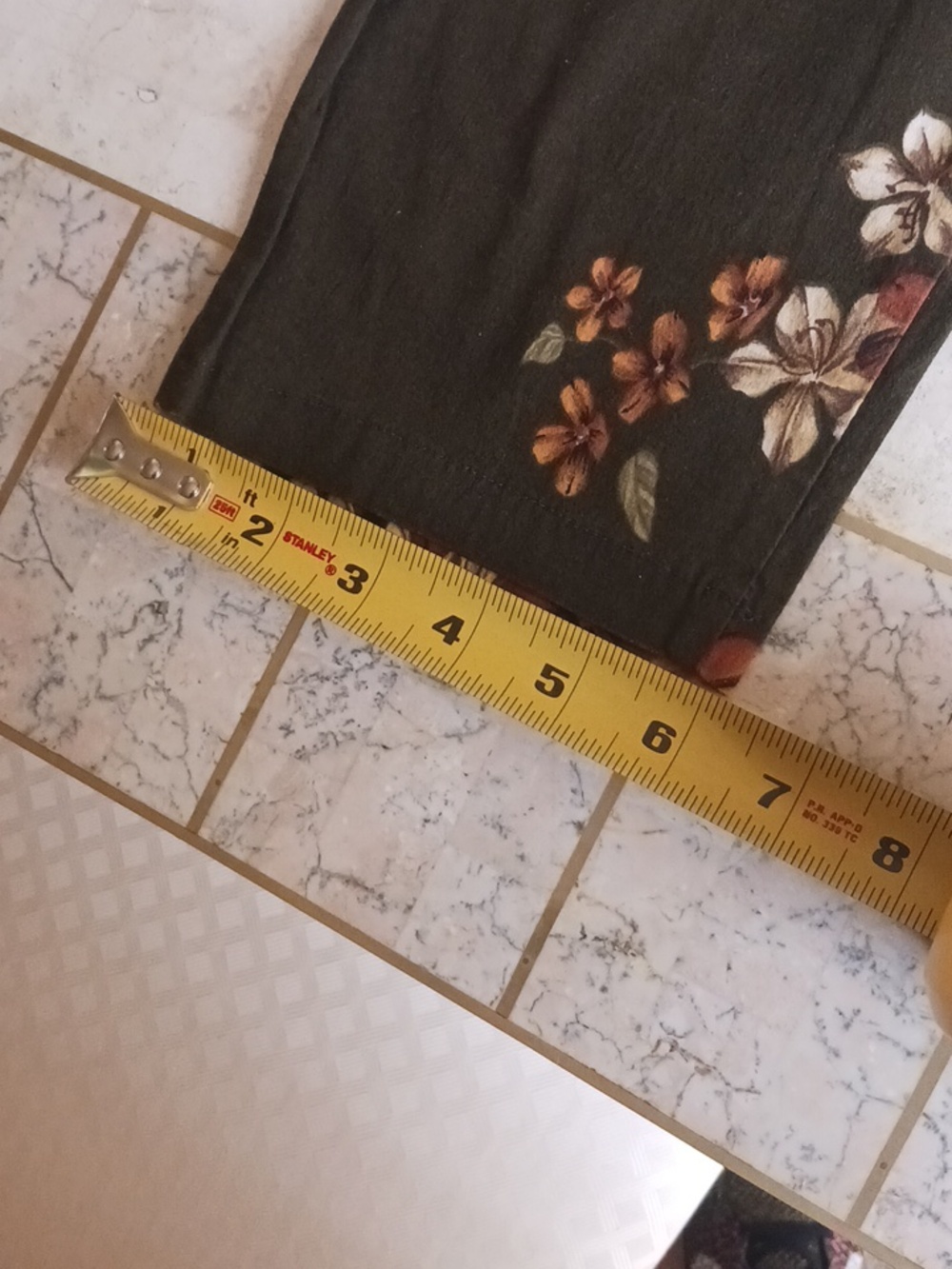 VINTAGE Capri Pants/"Cache".,sz Small, Olive Color/ Muti Florals Design..NEW - Picture 6 of 16